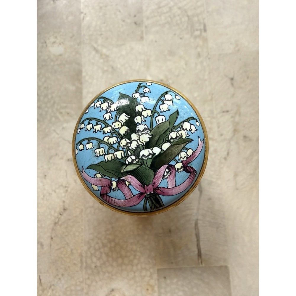 HALCYON DAYS ENAMEL BOX - BOUQUETS OF LILY OF THE VALLEY - FLOWERS - RIBBONS - Picture 4 of 6